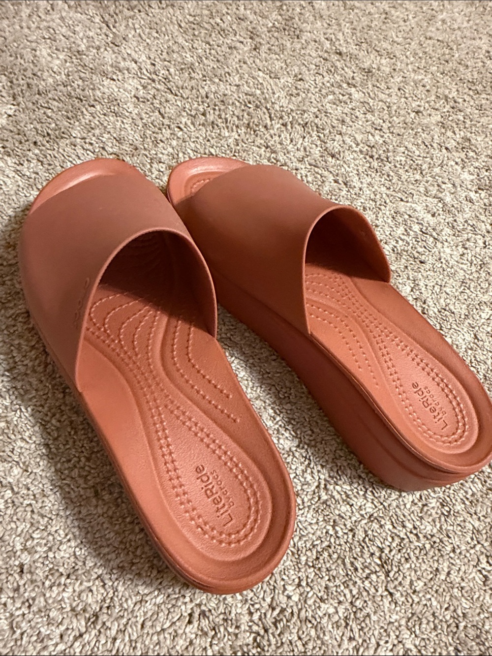 CROCS Unisex Slide Sandals in Terracotta - Picture 3 of 3